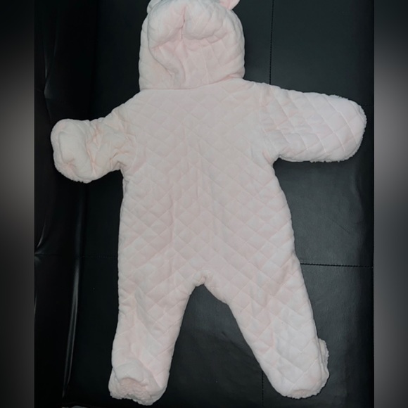 Little Me Baby Girl’s Faux Fur& Quilted Bear Footie. Size 6-9 M. Gently used. - Picture 9 of 9